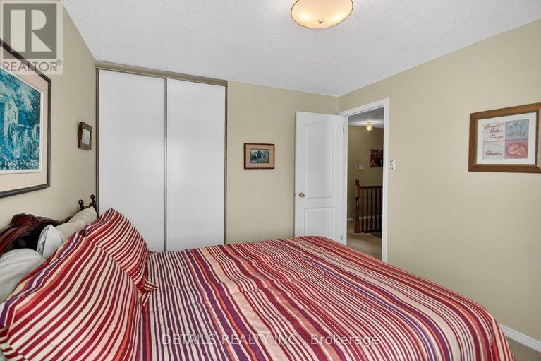 29659274/6105-lariviere-crescent/orleans-village/ottawa/ontario/K1W1C6_29