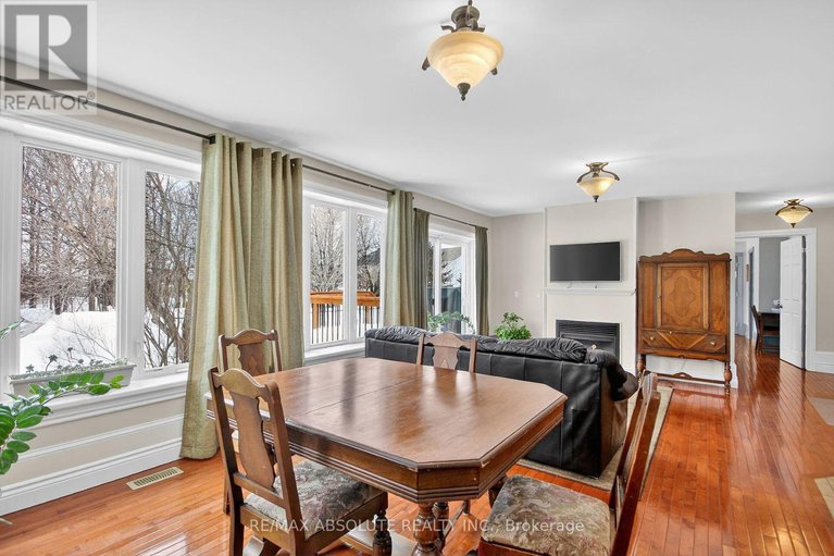 29431779/223-jensen-court/carp/ottawa/ontario/K0A1L0_13