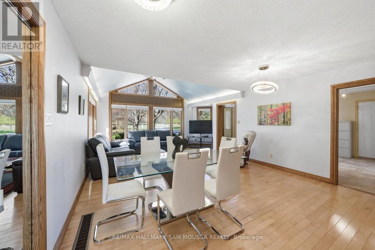 29673245/122-colonel-nicholson-lane/constance-bay/ottawa/ontario/K0A3M0_11