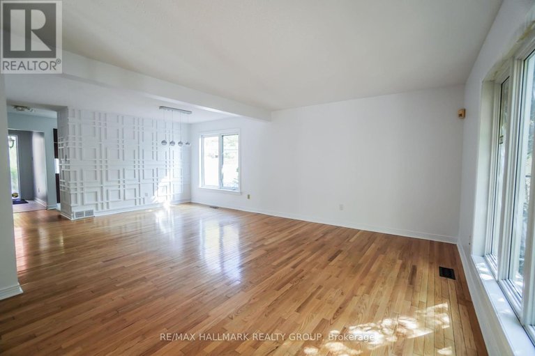 28925321/1020-grenon-avenue/fairfield-heights/ottawa/ontario/K2B8L8_8