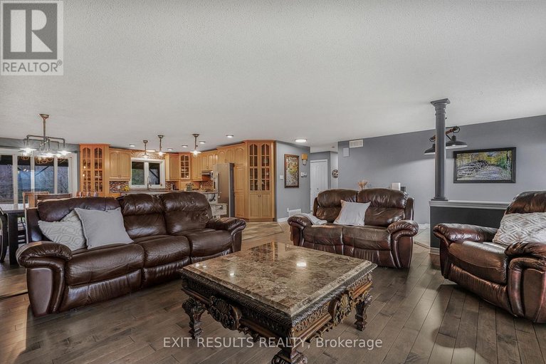 29625527/638-st-thomas-road/russell-twp/russell/ontario/K0A1W0_6