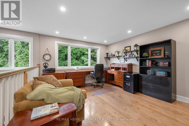 28513868/5-melva-avenue/blossom-parkkemp-parkfindlay-creek/ottawa/ontario/K1T3W9_25