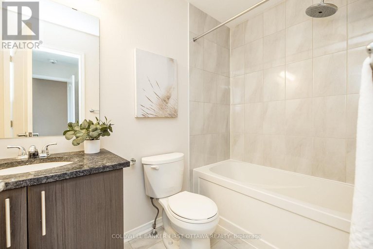 29025241/505-radiant-private/emerald-meadowstrailwest/ottawa/ontario/K2M0M9_18