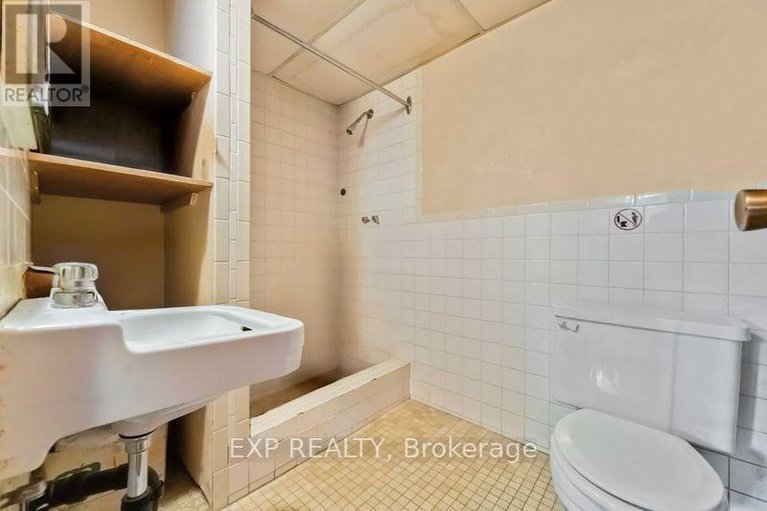 28788281/878-ivanhoe-avenue/queensway-terrace-north/ottawa/ontario/K2B5S5_35