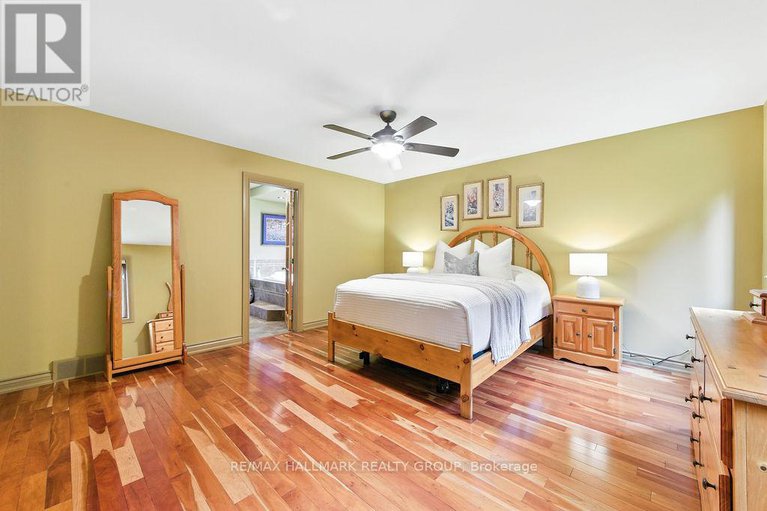 28875475/206-deerwood-drive/fitzroy-ward-south-west/ottawa/ontario/K0A2H0_15