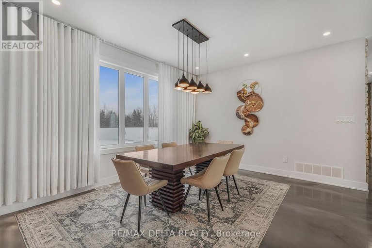 29456390/3815-old-highway-17-road/clarencerockland-twp/clarence-rockland/ontario/K4K1W2_18