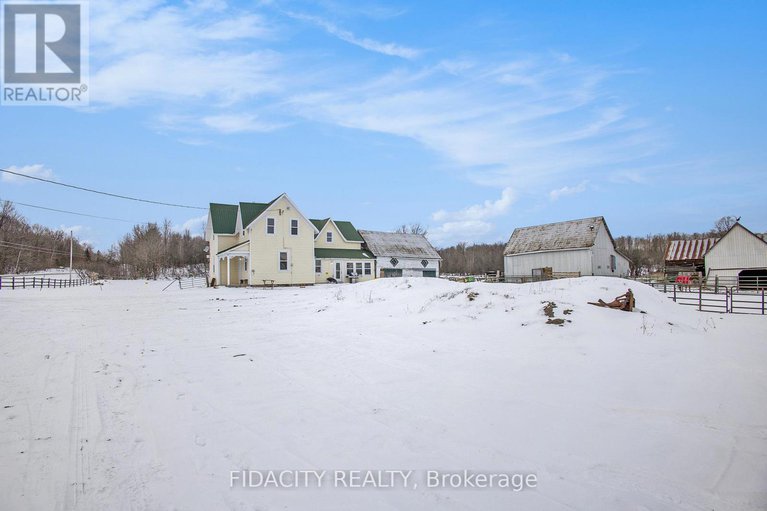 28628376/5046-carp-road/fitzroy-ward-south-east/ottawa/ontario/K0A2H0_25