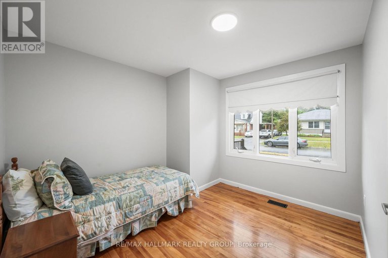 28867209/853-chapman-boulevard/elmvale-acres/ottawa/ontario/K1G1V1_13
