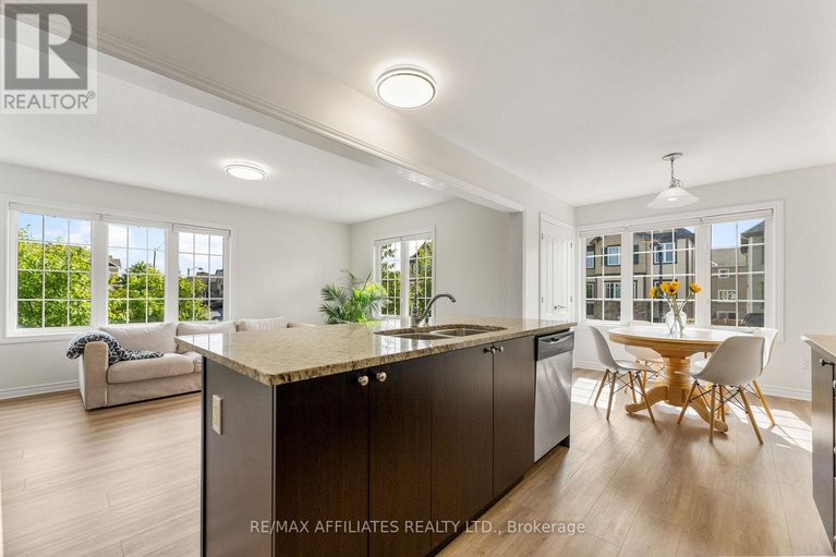 28808189/407-coldwater-crescent/emerald-meadowstrailwest/ottawa/ontario/K2M0J3_20