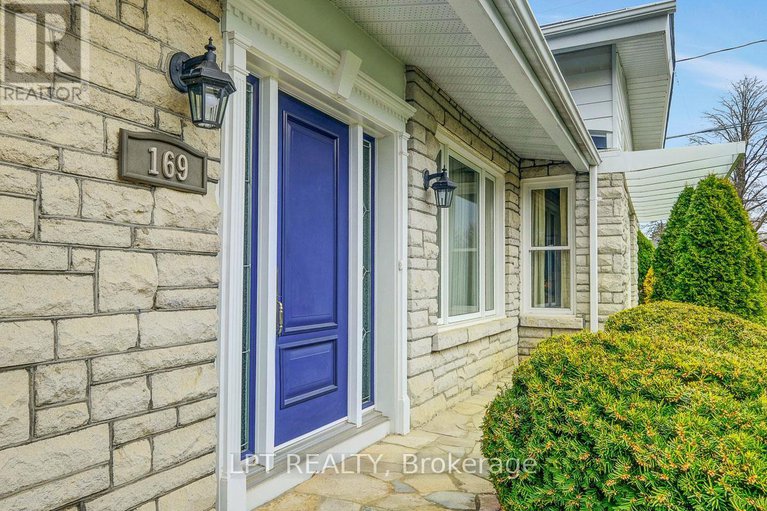 28230942/169-roger-road/faircrest-heights/ottawa/ontario/K1H5C7_4