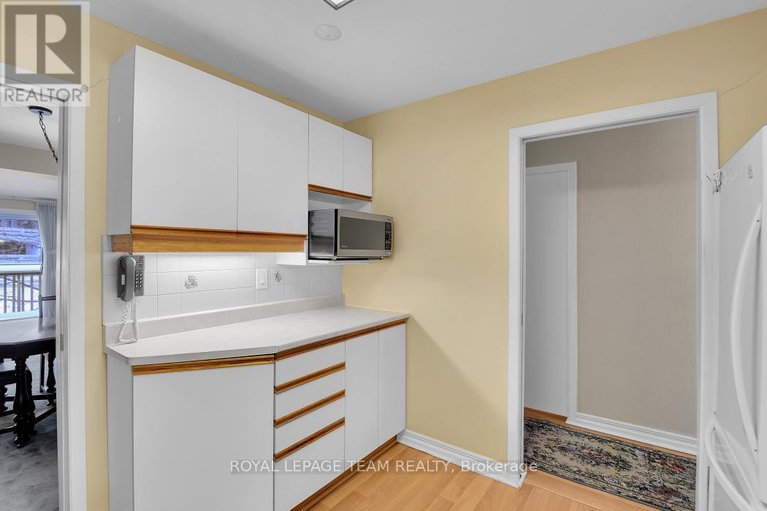 29224788/1137-ambleside-drive/woodroffe/ottawa/ontario/K2B8E2_15