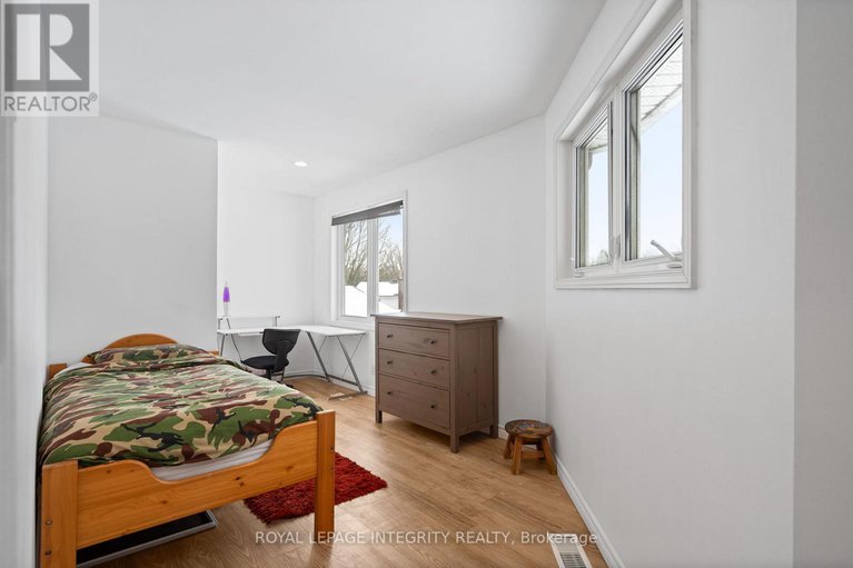 29249716/16-st-andrews-circle/glencairnhazeldean/ottawa/ontario/K2L1L3_25