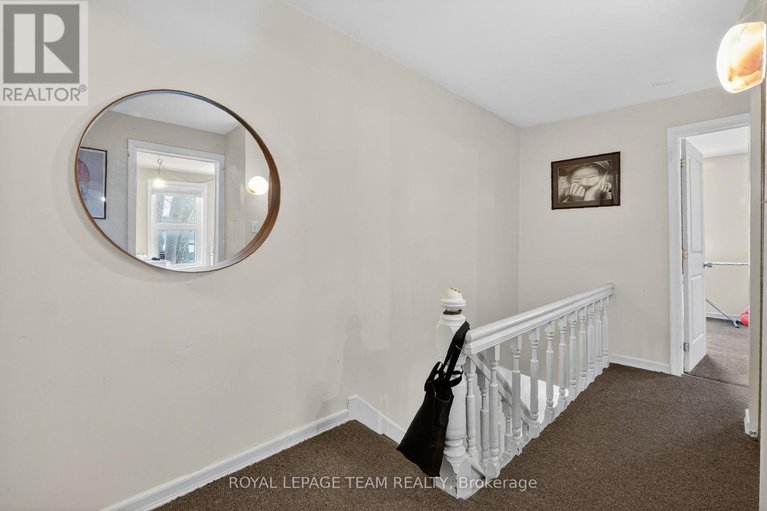 29685321/8-lewis-street/ottawa-centregolden-triangle/ottawa/ontario/K2P0S3_9