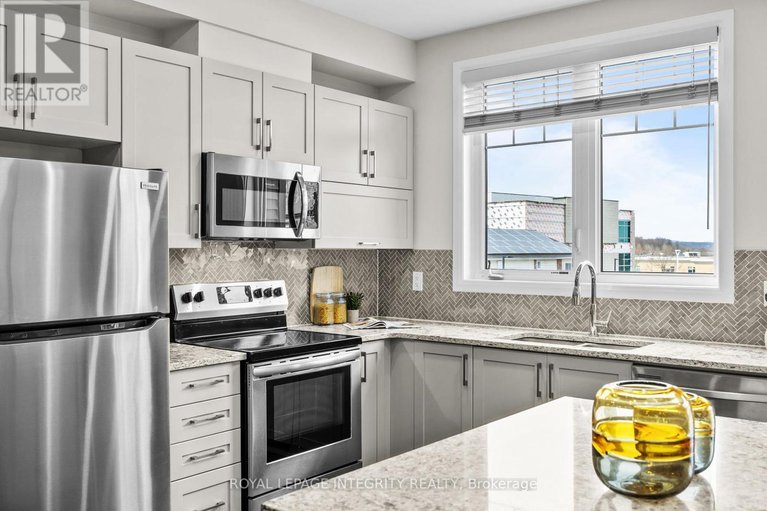 29648614/125-attwell-private/morgans-grantsouth-march/ottawa/ontario/K2K0P6_15