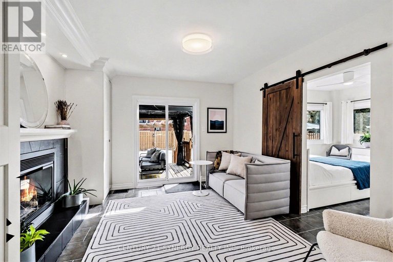 29518683/286-westhill-avenue/westborohampton-park/ottawa/ontario/K1Z7H6_18