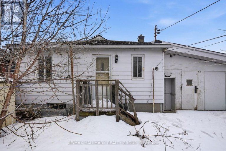 29466008/479-newman-avenue/overbrookcastle-heights/ottawa/ontario/K1K1N8_5
