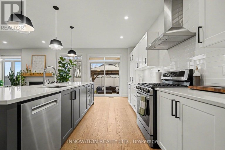 29604236/957-atrium-ridge/riverside-southgloucester-glen/ottawa/ontario/K4M0P3_14