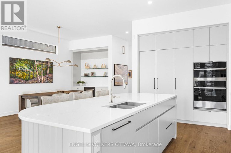 29349449/508-roosevelt-avenue/mckellarhighland/ottawa/ontario/K2A1Z8_8