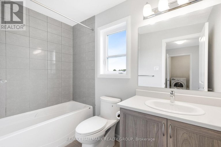 28488850/833-dynasty-street/avalon-east/ottawa/ontario/K4A4T7_28