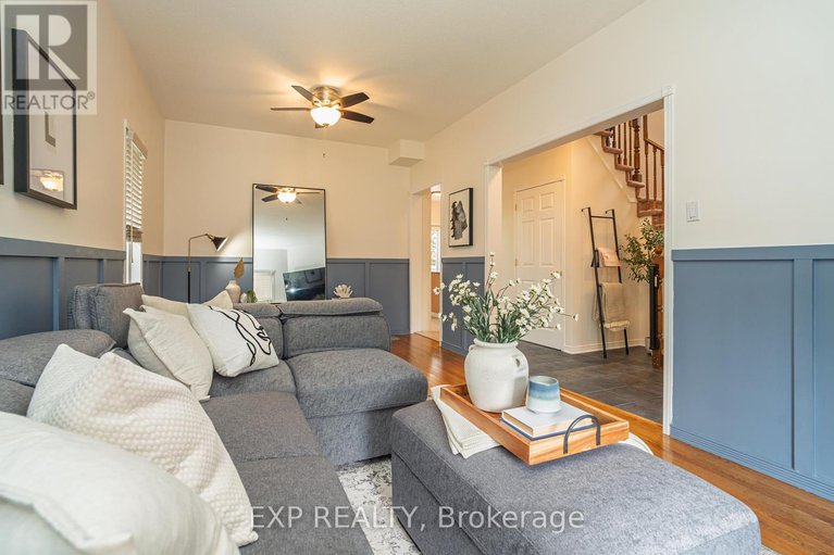 28394255/1091-rocky-harbour-crescent/riverside-southgloucester-glen/ottawa/ontario/K1V1V4_10