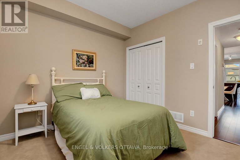 28759524/e-188-hornchurch-lane/longfields/ottawa/ontario/K2J2T3_28