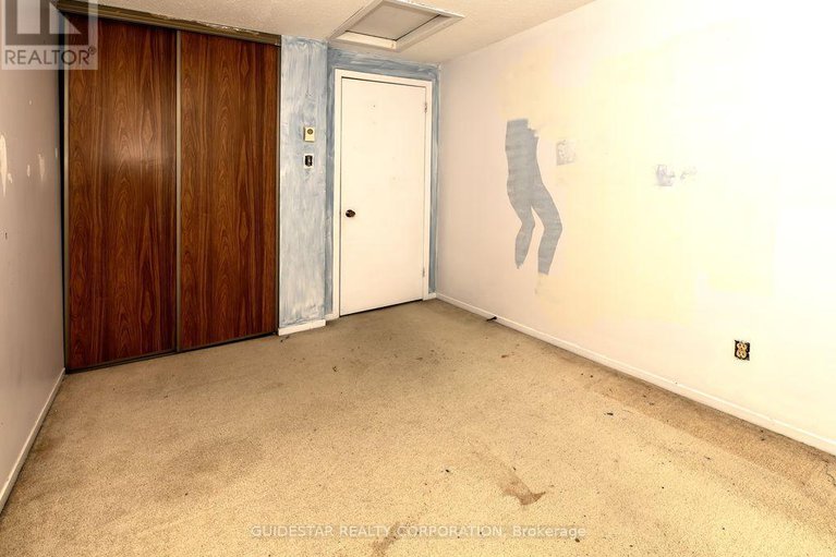 29052173/122-renova-private/riverview-park/ottawa/ontario/K1G4C6_17