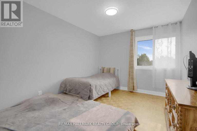 29220423/1-1821-walkley-road/urbandale-acres/ottawa/ontario/K1H6X9_31