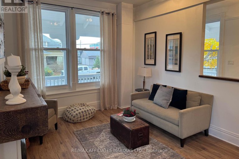 29078821/11-elgin-street-e/alexandria/north-glengarry/ontario/K0C1A0_41