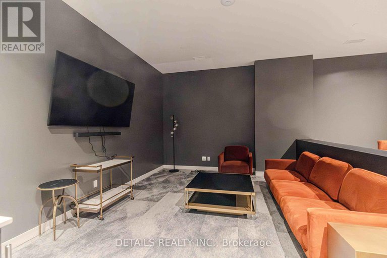 29411218/410-180-george-street/lower-townbyward-market/ottawa/ontario/K1N0G8_18