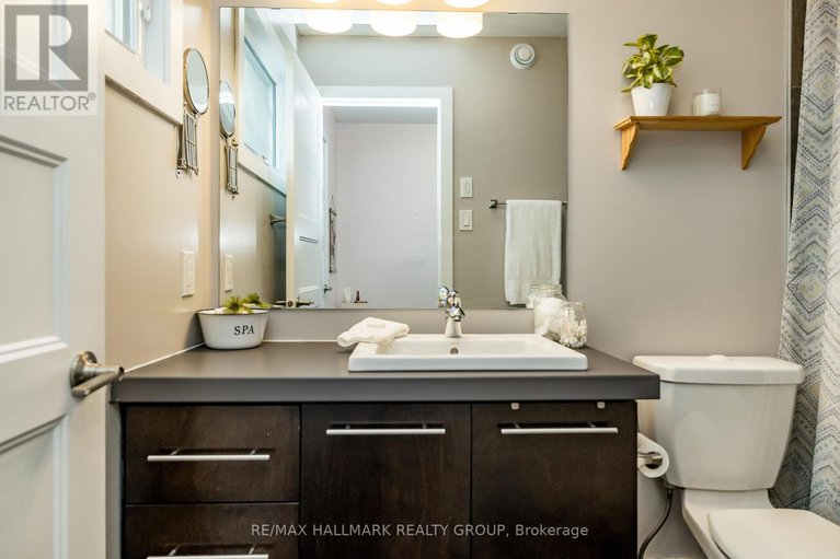 28347410/87-cobblestone-drive/village-of-russell/russell/ontario/K4R0B2_29