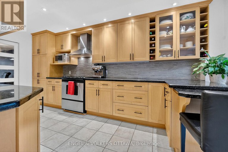 29238292/c8-111-echo-drive-w/ottawa-east/ottawa/ontario/K1S5K8_8