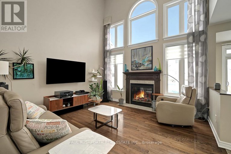 29427447/639-pine-vista-drive/springridgeeast-village/ottawa/ontario/K4A5B4_16