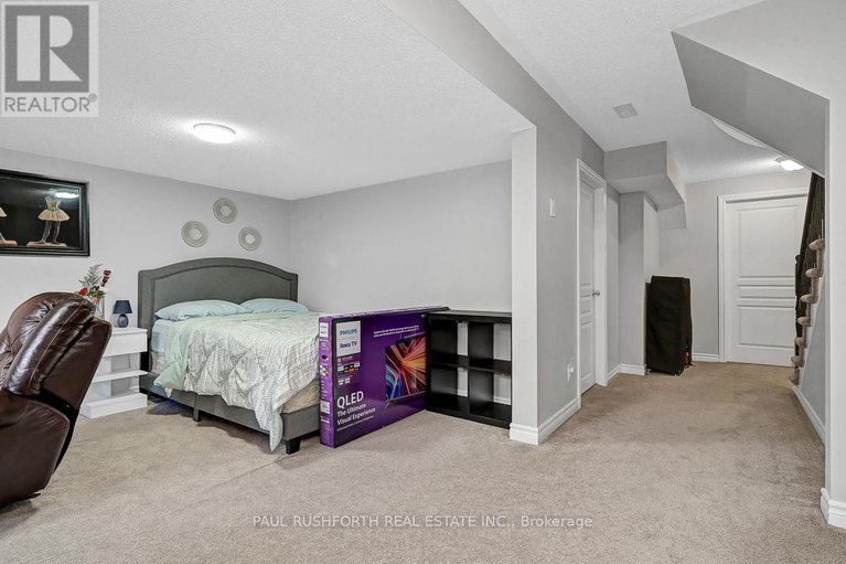 29396767/560-du-pin-rouge-way/mer-bleuebradley-estatesanderson-park/ottawa/ontario/K1W0C4_43