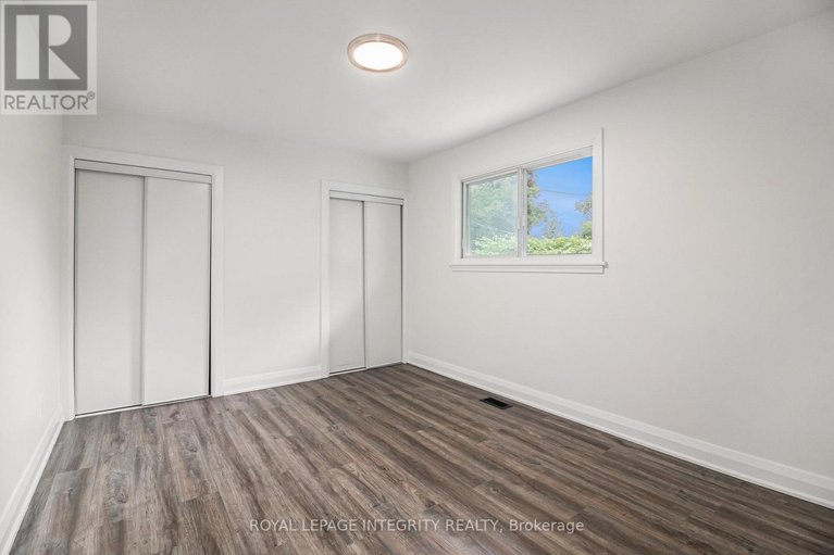 29666459/2389-sheldon-avenue/queensway-terrace-southridgeview/ottawa/ontario/K2C1K4_17