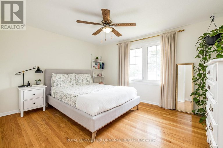 28688140/3038-southmore-drive-e/riverside-park-south/ottawa/ontario/K1V6Z4_26