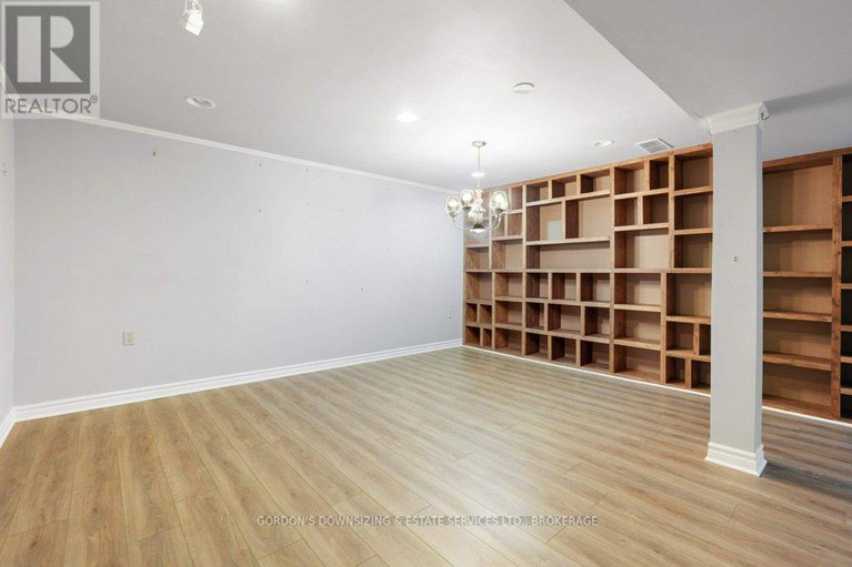 29039084/30-chickasaw-crescent/bridlewood/ottawa/ontario/K2M1M5_40