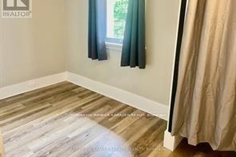 29477068/5-edgar-street/hintonburg/ottawa/ontario/K1Y3L4_5