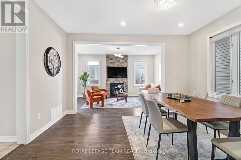 29516252/335-rue-des-soldats-riendeau-street/half-moon-bay/ottawa/ontario/K2J6H4_8