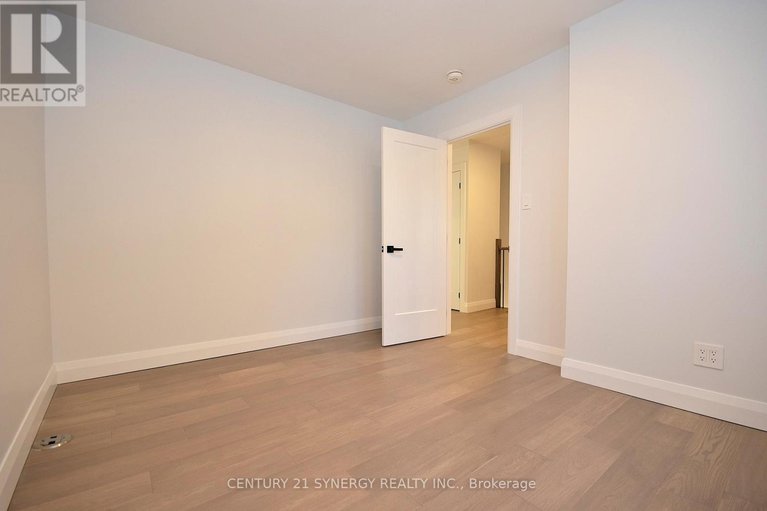 29094498/26-660-hochelaga-street/carson-meadows/ottawa/ontario/K1K2E9_39