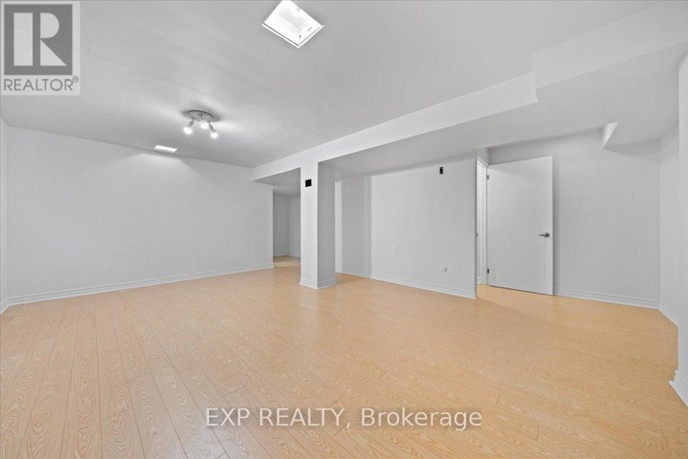 29294454/18-ivylea-street/craig-henrywoodvale/ottawa/ontario/K2G4X5_39