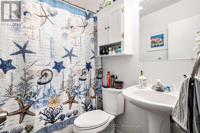 29090719/6208-renaud-road/mer-bleuebradley-estatesanderson-park/ottawa/ontario/K1W0L1_11