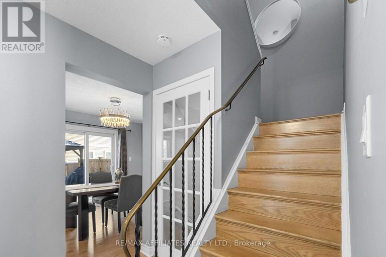 29175531/910-borland-drive/chatelaine-village/ottawa/ontario/K1E1X6_22