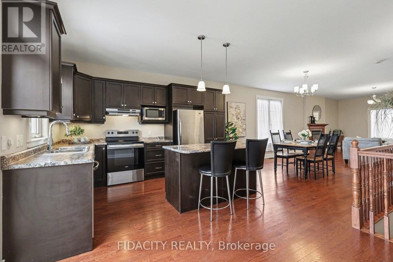 29514789/21-galens-way/kemptville/north-grenville/ontario/K0G1J0_13