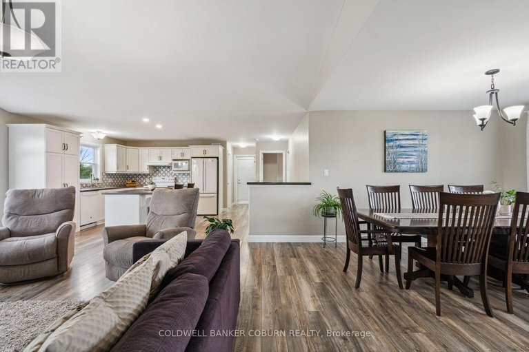 28414088/3-rachelle-crescent/north-grenville-twp-kemptville-south/north-grenville/ontario/K0G1T0_9