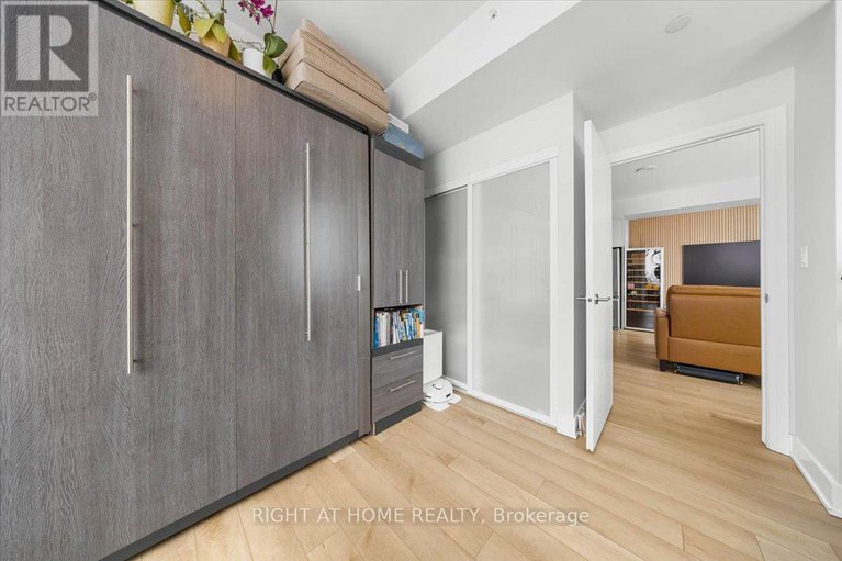 29416126/705-1035-bank-street/glebe/ottawa/ontario/K1S5K3_19