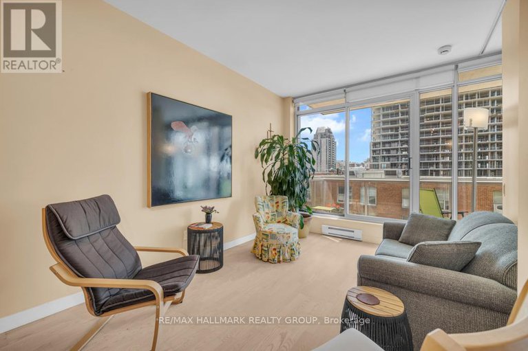 28308377/610-383-cumberland-street/lower-townbyward-market/ottawa/ontario/K1N1J7_6