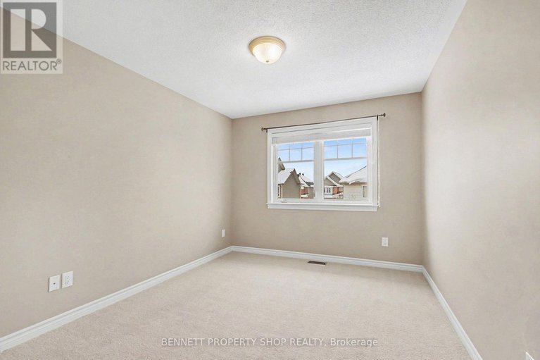 29330582/255-mojave-crescent/stittsville-north/ottawa/ontario/K2S0H6_14