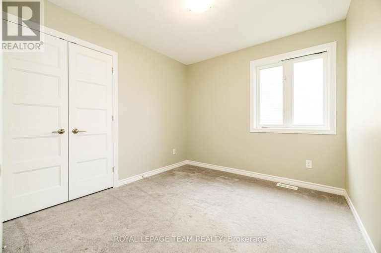 29034241/115-york-crossing-road/village-of-russell/russell/ontario/K4R0C5_26