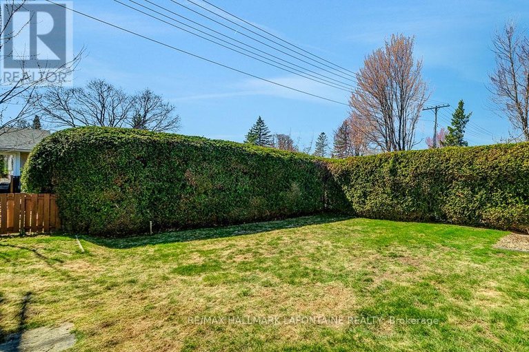 29444353/2443-ogilvie-road/beacon-hill-north/ottawa/ontario/K1J7N3_31