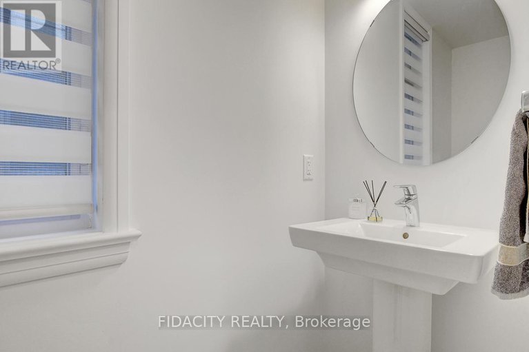 29080347/864-moses-tennisco-street/cfb-rockcliffe-and-area/ottawa/ontario/K1K5A2_12